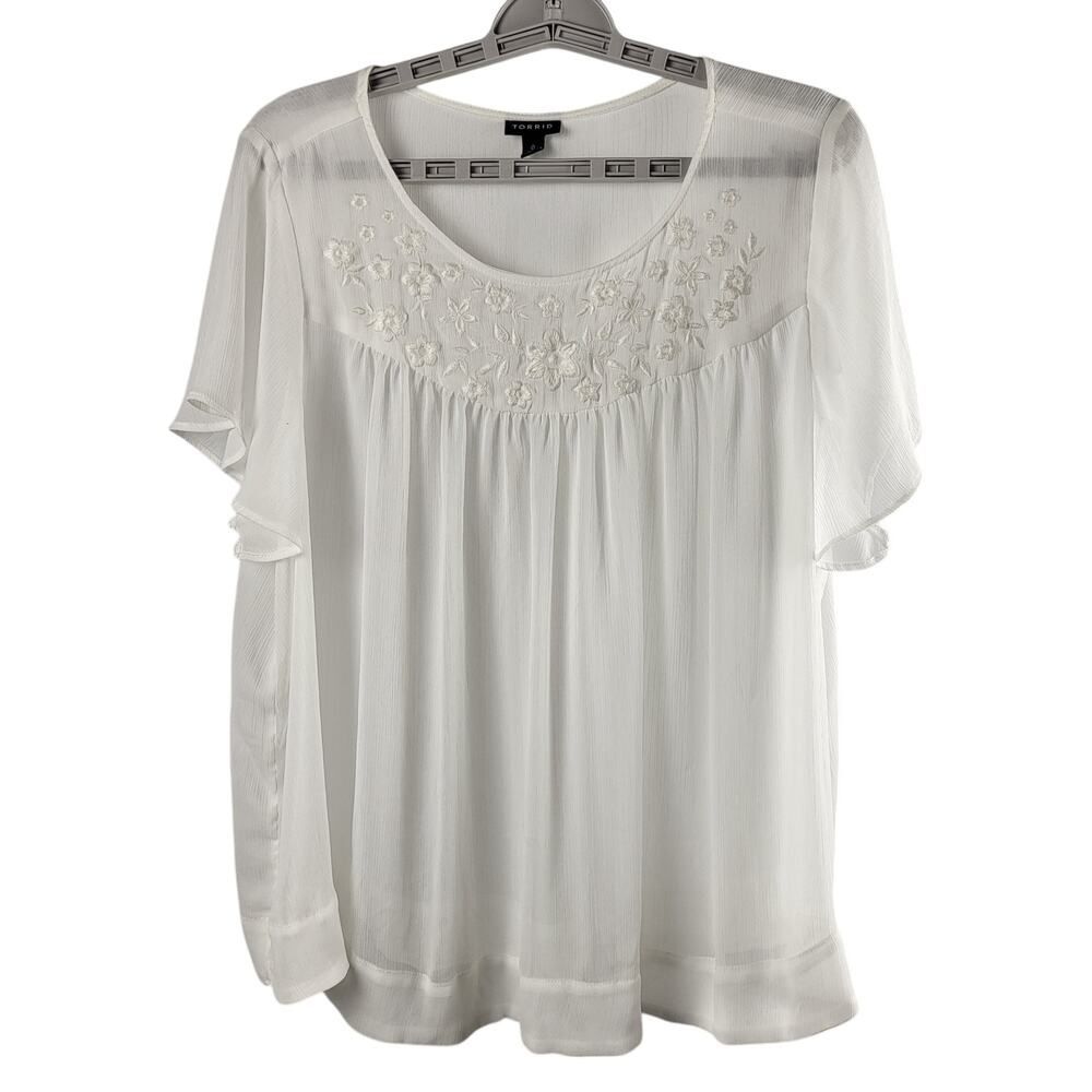 Torrid Size 0 / Large White Sheer to Semi-Sheer Blouse Short Sleeves Embroidered - Picture 10 of 15